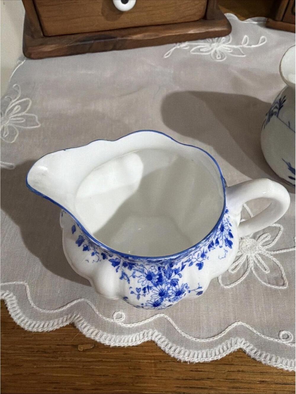 VTG small Creamer pitchers lot 2 Blue Floral Bone china cottage primitive decor - Picture 3 of 15
